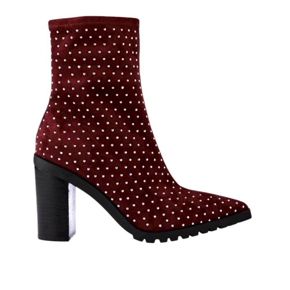 NEW Charles David Boots Studded Ankle Boots size 9